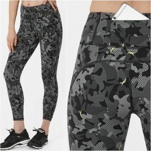 Sweaty Betty Power Leggings - medium